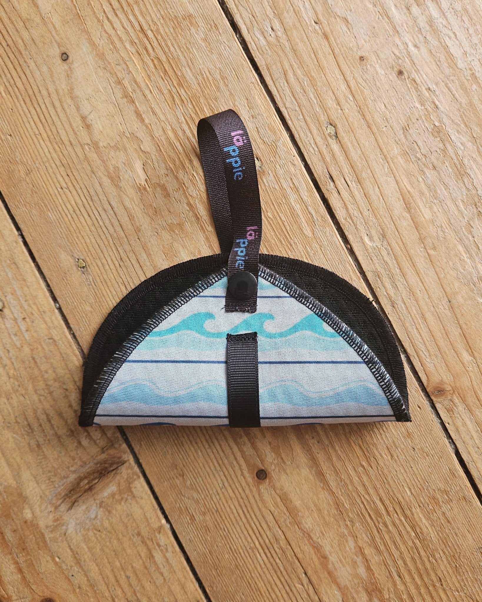 Läppie Pinkeltuch "Waves" – (Wellendesign weiß/Blau) - Läppie