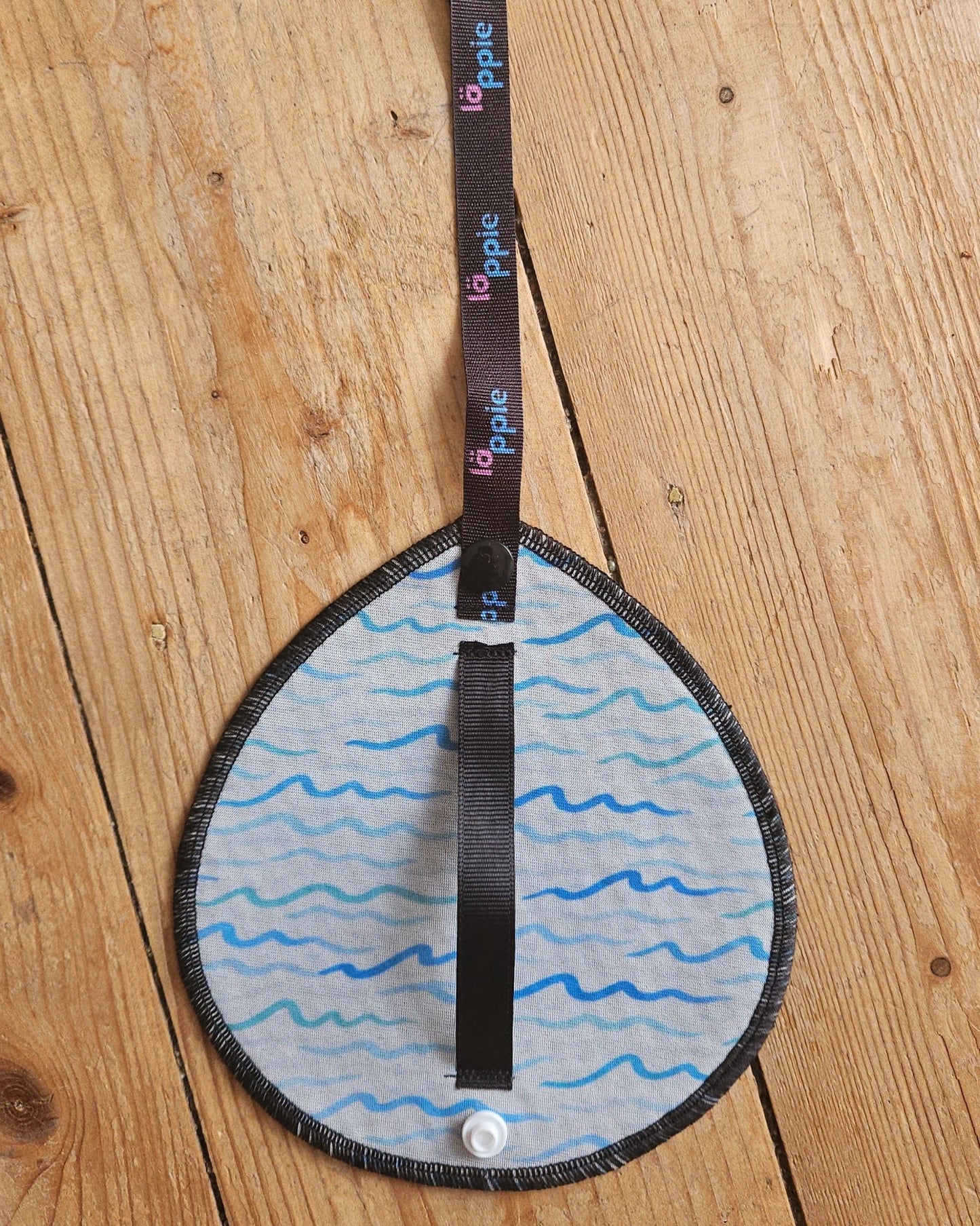 Läppie Pinkeltuch "Welle" – (Wellendesign weiß/Blau) - Läppie
